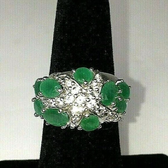 Emerald and Sterling Silver Ring Size 6 - Picture 3 of 12